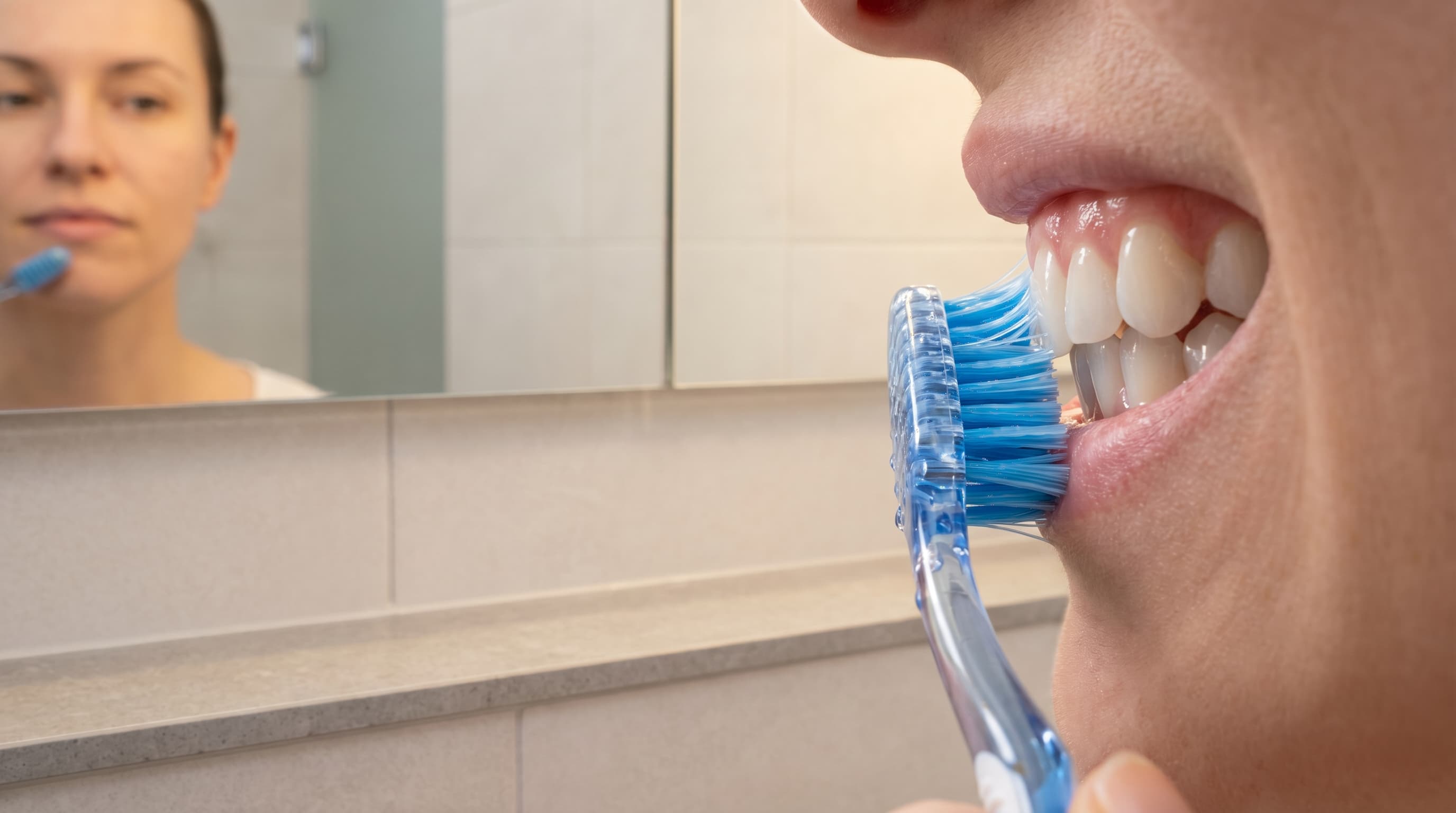 Proper tooth brushing technique